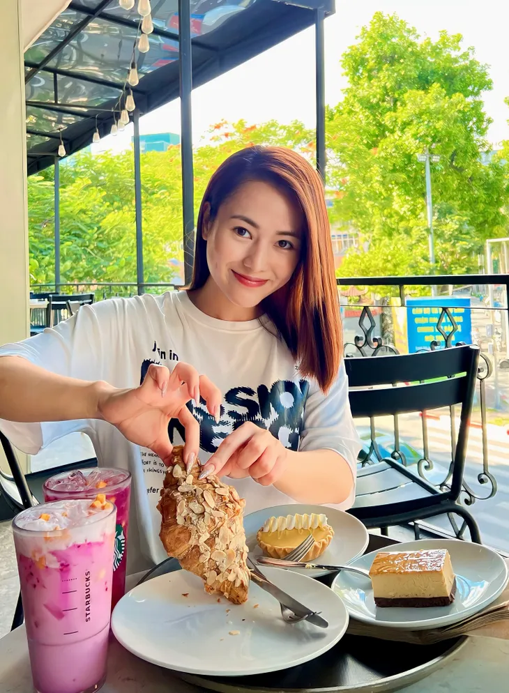 Diễn viên Việt tuần qua: Lã Thanh Huyền khoe sugar daddy, Quốc Trường đăng ảnh về già - Ảnh 13. Diễn viên Việt tuần qua: Lã Thanh Huyền khoe sugar daddy, Quốc Trường đăng ảnh về già - Ảnh 13.
