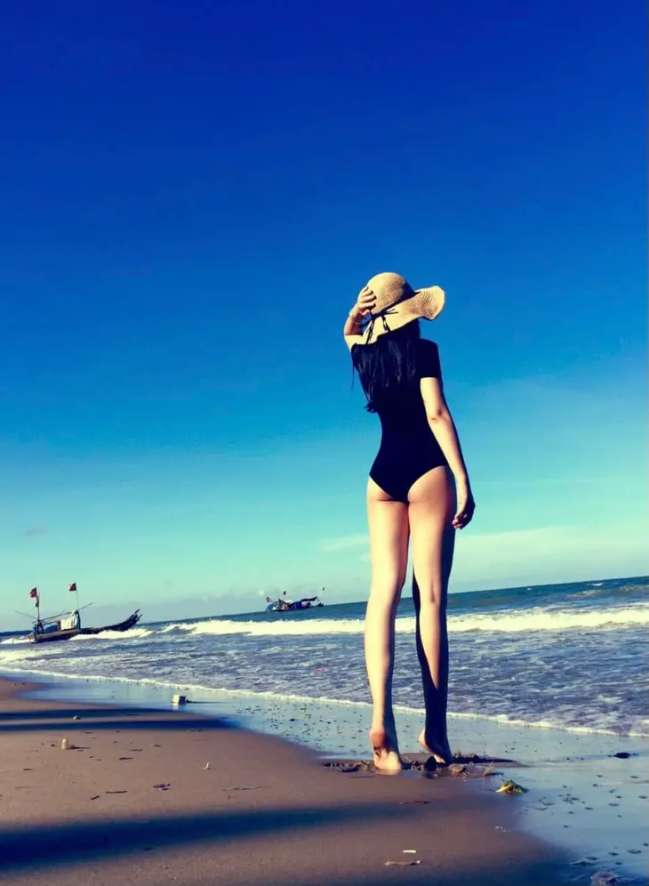 Diễn viên Việt tuần qua: Lã Thanh Huyền khoe sugar daddy, Quốc Trường đăng ảnh về già - Ảnh 19. Diễn viên Việt tuần qua: Lã Thanh Huyền khoe sugar daddy, Quốc Trường đăng ảnh về già - Ảnh 19.