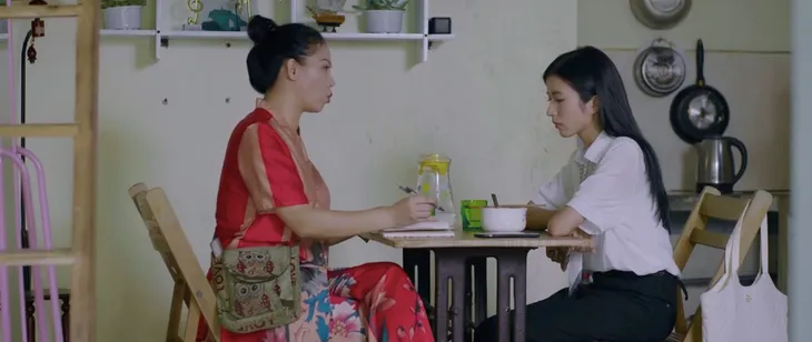 Món quà của cha - Tập 1: Thảo rước họa vào thân, không dám cầu cứu bố và anh trai - Ảnh 4. Món quà của cha - Tập 1: Thảo rước họa vào thân, không dám cầu cứu bố và anh trai - Ảnh 4.