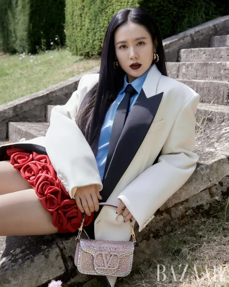 Son Ye Jin quyến rũ hơn hậu sinh con - Ảnh 1. Son Ye Jin quyến rũ hơn hậu sinh con - Ảnh 1.