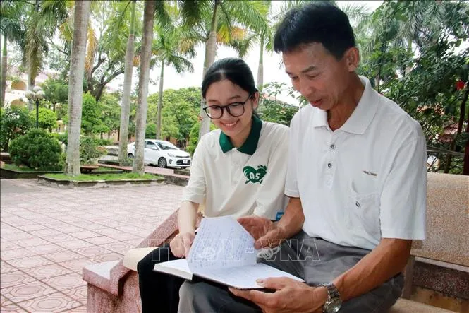 Bí quyết của nữ sinh Nam Định thủ khoa toàn quốc: Tự giác, kiên trì và chăm chỉ - Ảnh 2. Bí quyết của nữ sinh Nam Định thủ khoa toàn quốc: Tự giác, kiên trì và chăm chỉ - Ảnh 2.
