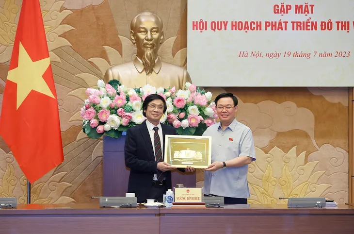 Quy hoạch đô thị phải có tầm nhìn dài hạn, lấy con người làm trung tâm - Ảnh 5. Quy hoạch đô thị phải có tầm nhìn dài hạn, lấy con người làm trung tâm - Ảnh 5.