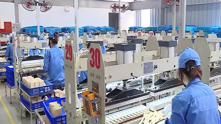 Năm 2023 vẫn còn không ít cơn gió ngược tác động tới nền kinh tế thế giới - Ảnh 5. Năm 2023 vẫn còn không ít cơn gió ngược tác động tới nền kinh tế thế giới - Ảnh 5.