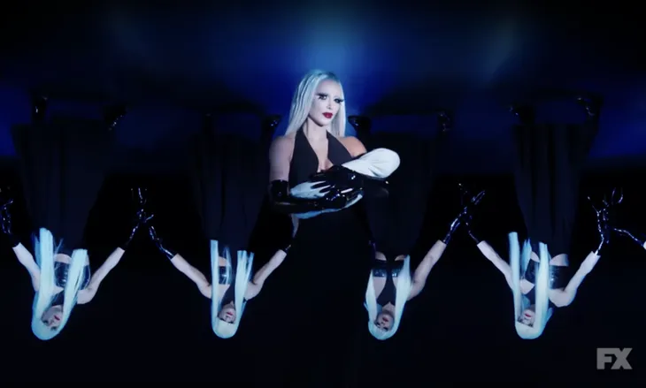 Kim Kardashian trở thành bà mẹ quỷ quái trong American Horror Story - Ảnh 2. Kim Kardashian trở thành bà mẹ quỷ quái trong American Horror Story - Ảnh 2.