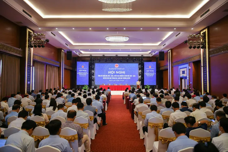 Bộ trưởng Nguyễn Kim Sơn: Bứt tốc cho đổi mới giáo dục - Ảnh 1. Bộ trưởng Nguyễn Kim Sơn: Bứt tốc cho đổi mới giáo dục - Ảnh 1.
