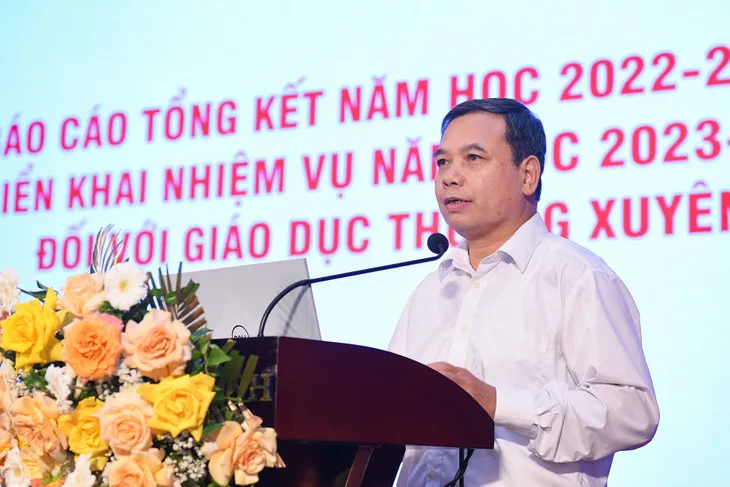 Bộ trưởng Nguyễn Kim Sơn: Bứt tốc cho đổi mới giáo dục - Ảnh 3. Bộ trưởng Nguyễn Kim Sơn: Bứt tốc cho đổi mới giáo dục - Ảnh 3.