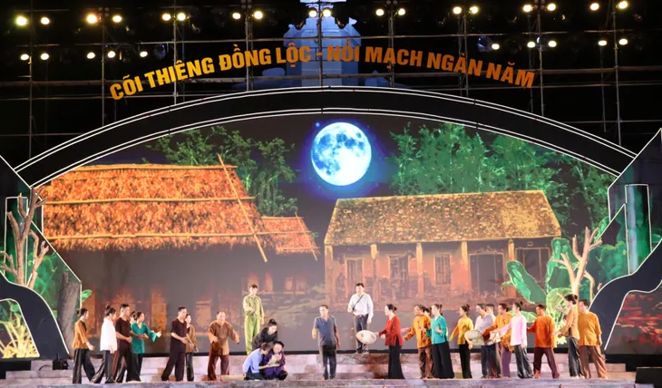 Phó Chủ tịch nước dự Chương trình nghệ thuật “Cõi thiêng Đồng Lộc - nối mạch ngàn năm” - Ảnh 3.