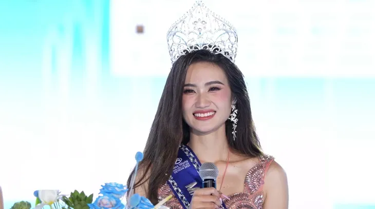 Tân Hoa hậu Ý Nhi công khai bạn trai và gia thế ngay sau phút đăng quang - Ảnh 3.