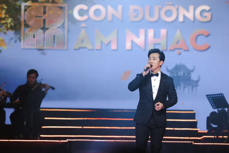 Con đường âm nhạc: Một nghệ sĩ Quang Hào đầy đam mê, đầy lửa - Ảnh 3.