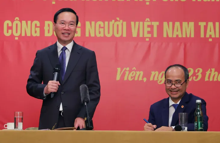 Xây dựng cộng đồng người Việt Nam tại châu Âu đoàn kết, phát triển - Ảnh 1. Xây dựng cộng đồng người Việt Nam tại châu Âu đoàn kết, phát triển - Ảnh 1.