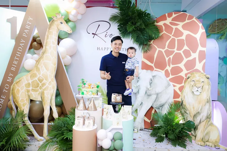 Diễn viên Việt tuần qua: Lã Thanh Huyền gặp lại Kim Tuyến, Lan Phương khoe mẹ ruột - Ảnh 15. Diễn viên Việt tuần qua: Lã Thanh Huyền gặp lại Kim Tuyến, Lan Phương khoe mẹ ruột - Ảnh 15.