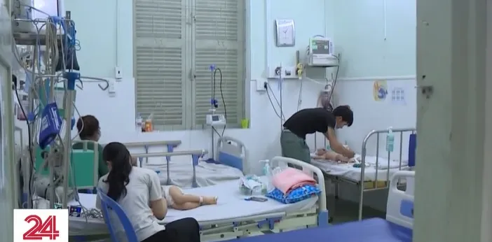 Nguy cơ dịch chồng dịch tại TP Hồ Chí Minh - Ảnh 1. Nguy cơ dịch chồng dịch tại TP Hồ Chí Minh - Ảnh 1.