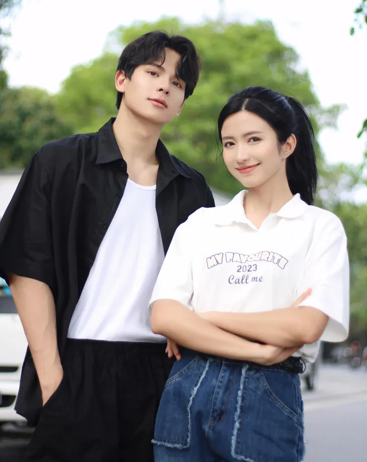 Món quà của cha: Thái Vũ điển trai, Ngọc Huyền nhí nhảnh trên phim trường - Ảnh 9. Món quà của cha: Thái Vũ điển trai, Ngọc Huyền nhí nhảnh trên phim trường - Ảnh 9.