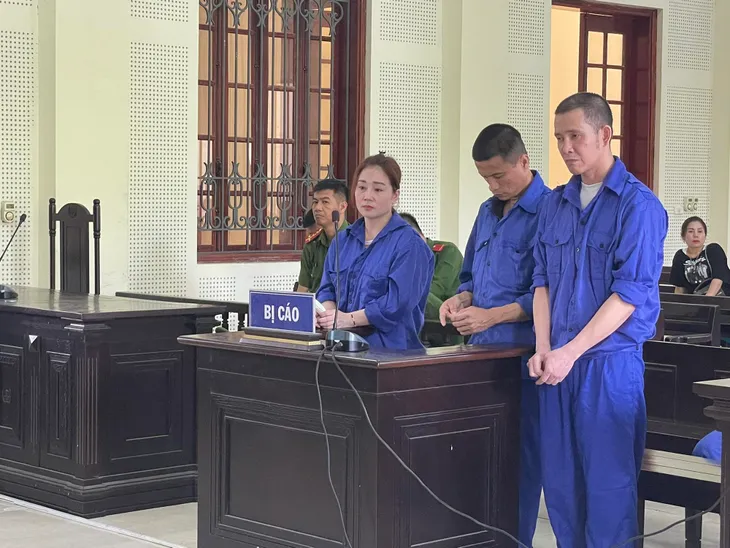 Vợ bỏ trăm triệu đồng mua ma túy về buôn và cho chồng nghiện ngập sử dụng - Ảnh 1. Vợ bỏ trăm triệu đồng mua ma túy về buôn và cho chồng nghiện ngập sử dụng - Ảnh 1.