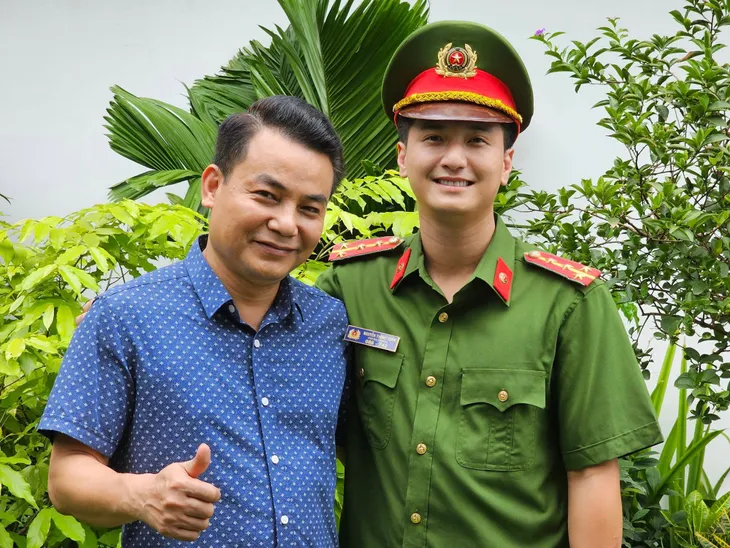 Hé lộ gia đình nhỏ của Huỳnh Anh trong phim mới - Ảnh 1. Hé lộ gia đình nhỏ của Huỳnh Anh trong phim mới - Ảnh 1.
