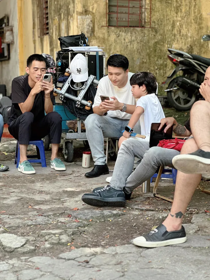 Phim mới VFC: Cá đông lạnh Bảo Anh có thêm Mù tạt Huyền Trang - Ảnh 2. Phim mới VFC: Cá đông lạnh Bảo Anh có thêm Mù tạt Huyền Trang - Ảnh 2.