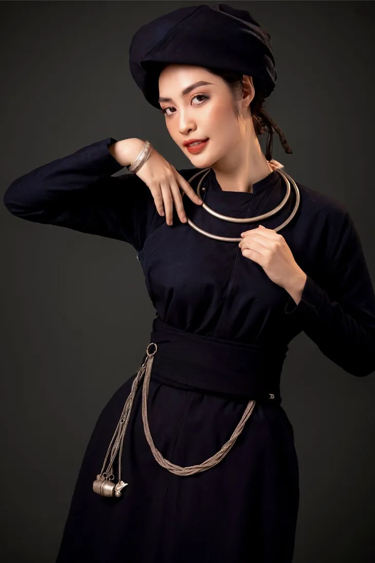 Hoa hậu Nông Thúy Hằng công bố dự án Muôn sắc trang phục cưới của các dân tộc Việt Nam - Ảnh 3. Hoa hậu Nông Thúy Hằng công bố dự án Muôn sắc trang phục cưới của các dân tộc Việt Nam - Ảnh 3.