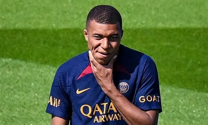 Al Hilal chính thức gửi đề nghị hỏi mua Mbappe - Ảnh 1. Al Hilal chính thức gửi đề nghị hỏi mua Mbappe - Ảnh 1.