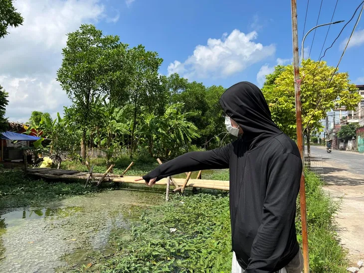 Nam Định: Sông, kênh mương đặc quánh, bốc mùi tại làng nghề tái chế nhôm - Ảnh 2. Nam Định: Sông, kênh mương đặc quánh, bốc mùi tại làng nghề tái chế nhôm - Ảnh 2.