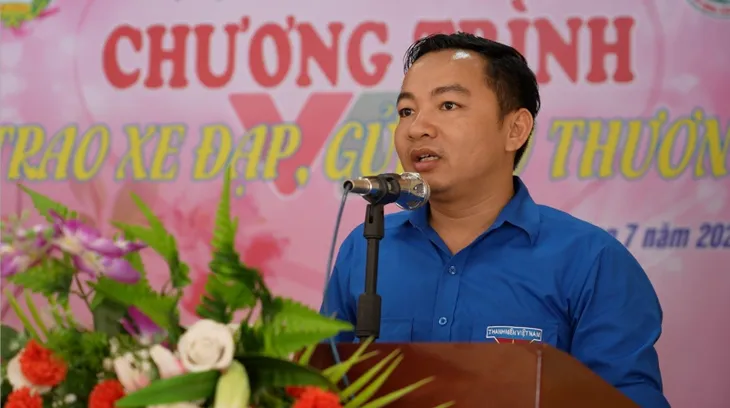 Tuổi trẻ VTV tri ân các anh hùng liệt sĩ, Mẹ Việt Nam anh hùng, thương bệnh binh và gia đình chính sách - Ảnh 10. Tuổi trẻ VTV tri ân các anh hùng liệt sĩ, Mẹ Việt Nam anh hùng, thương bệnh binh và gia đình chính sách - Ảnh 10.