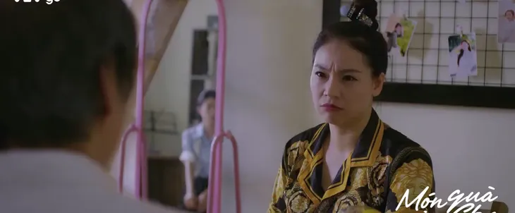 Món quà của cha - Tập 6: Ông Nhân đến phòng trọ trả nợ cho Thảo - Ảnh 3. Món quà của cha - Tập 6: Ông Nhân đến phòng trọ trả nợ cho Thảo - Ảnh 3.
