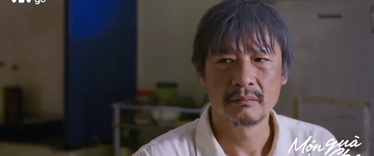 Món quà của cha - Tập 6: Ông Nhân đến phòng trọ trả nợ cho Thảo - Ảnh 2. Món quà của cha - Tập 6: Ông Nhân đến phòng trọ trả nợ cho Thảo - Ảnh 2.