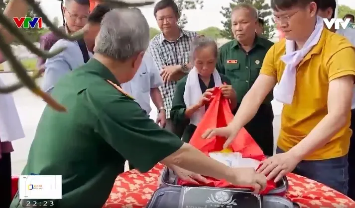Hơn nửa triệu hài cốt liệt sĩ đang chờ được giám định ADN - Ảnh 1. Hơn nửa triệu hài cốt liệt sĩ đang chờ được giám định ADN - Ảnh 1.