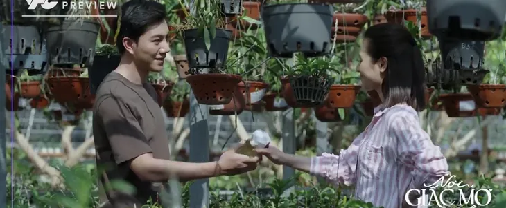 3 cặp đôi ngọt ngào ở kết phim Nơi giấc mơ tìm về - Ảnh 3. 3 cặp đôi ngọt ngào ở kết phim Nơi giấc mơ tìm về - Ảnh 3.