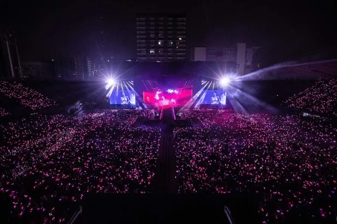 Cố đi đu idol khi thu nhập chưa cho phép, fan đối mặt nợ nần - Ảnh 9. Cố đi đu idol khi thu nhập chưa cho phép, fan đối mặt nợ nần - Ảnh 9.