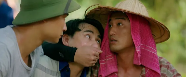 Làng trong phố - Tập 1: Mất ao cá, Mến - Hiếu đau đầu tìm kế sinh nhai - Ảnh 2. Làng trong phố - Tập 1: Mất ao cá, Mến - Hiếu đau đầu tìm kế sinh nhai - Ảnh 2.
