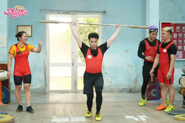 Hành trình rực rỡ: Đức Phúc gia nhập hội chơi dơ, Dương Lâm flexing cử tạ, bức xúc vì bị phũ - Ảnh 4. Hành trình rực rỡ: Đức Phúc gia nhập hội chơi dơ, Dương Lâm flexing cử tạ, bức xúc vì bị phũ - Ảnh 4.