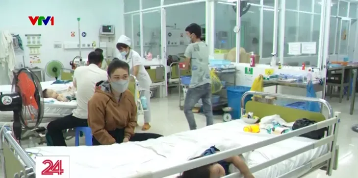 Bảo vệ trẻ trước nguy cơ dịch chồng dịch - Ảnh 3. Bảo vệ trẻ trước nguy cơ dịch chồng dịch - Ảnh 3.
