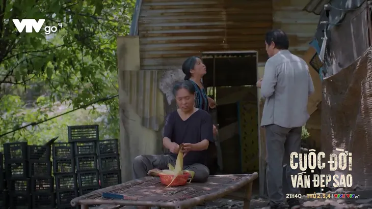 Cuộc đời vẫn đẹp sao - Tập 42: Lưu tìm cách đẩy cặp lươn chúa về quê giúp Luyến - Ảnh 3. Cuộc đời vẫn đẹp sao - Tập 42: Lưu tìm cách đẩy cặp lươn chúa về quê giúp Luyến - Ảnh 3.