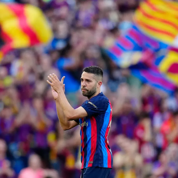 Inter Miami chuẩn bị chiêu mộ thêm một huyền thoại Barcelona - Ảnh 1. Inter Miami chuẩn bị chiêu mộ thêm một huyền thoại Barcelona - Ảnh 1.