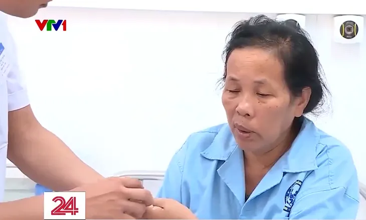 Nguy cơ tiềm ẩn khi tự điều trị đau nhức xương tại nhà - Ảnh 1. Nguy cơ tiềm ẩn khi tự điều trị đau nhức xương tại nhà - Ảnh 1.