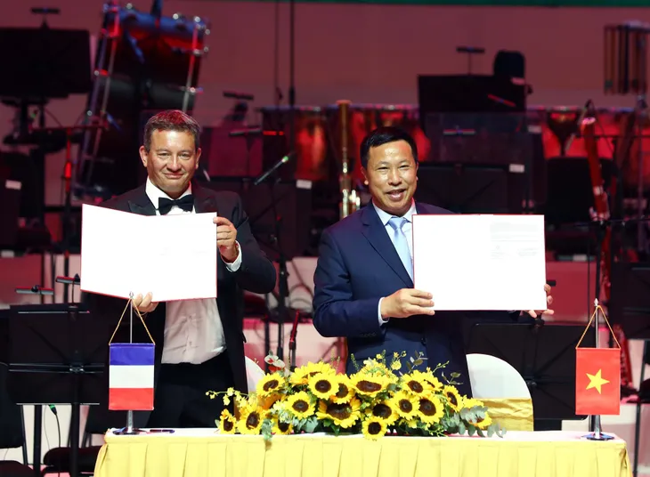 Thủ tướng Phạm Minh Chính dự Lễ khánh thành Nhà hát Hồ Gươm - Ảnh 3. Thủ tướng Phạm Minh Chính dự Lễ khánh thành Nhà hát Hồ Gươm - Ảnh 3.