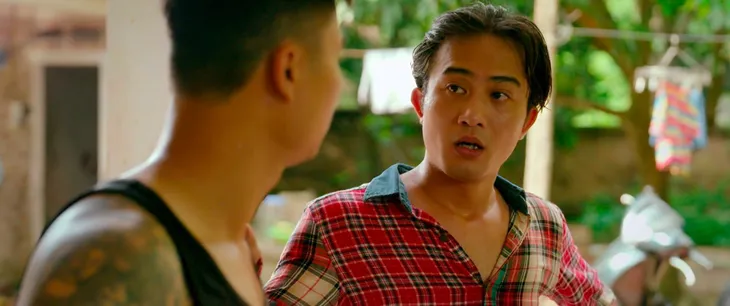 Làng trong phố - Tập 2: Doanh nghiệp Mến - Hiếu lần đầu đi buôn cá đã... đánh nhau - Ảnh 13. Làng trong phố - Tập 2: Doanh nghiệp Mến - Hiếu lần đầu đi buôn cá đã... đánh nhau - Ảnh 13.