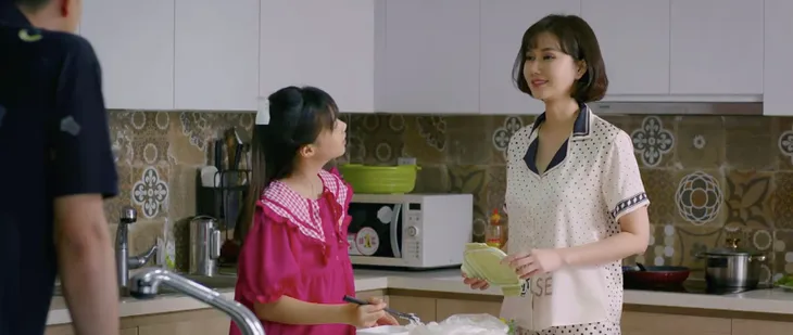 Món quà của cha - Tập 7: Thảo hụt hẫng bị Yến nẫng tay trên cơ hội đi thi - Ảnh 10. Món quà của cha - Tập 7: Thảo hụt hẫng bị Yến nẫng tay trên cơ hội đi thi - Ảnh 10.