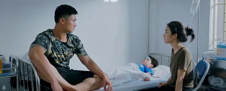 Làng trong phố - Tập 2: Doanh nghiệp Mến - Hiếu lần đầu đi buôn cá đã... đánh nhau - Ảnh 4. Làng trong phố - Tập 2: Doanh nghiệp Mến - Hiếu lần đầu đi buôn cá đã... đánh nhau - Ảnh 4.