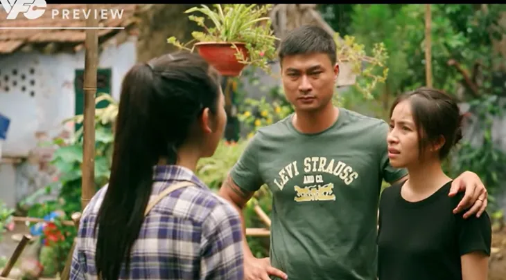Làng trong phố - Tập 9: Hoài bị Thoan tung bằng chứng gian díu cùng sếp - Ảnh 2. Làng trong phố - Tập 9: Hoài bị Thoan tung bằng chứng gian díu cùng sếp - Ảnh 2.