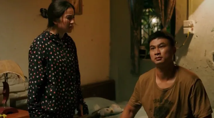 Làng trong phố - Tập 10: Hoài bị cưỡng hiếp ngay tại nơi làm việc - Ảnh 12. Làng trong phố - Tập 10: Hoài bị cưỡng hiếp ngay tại nơi làm việc - Ảnh 12.