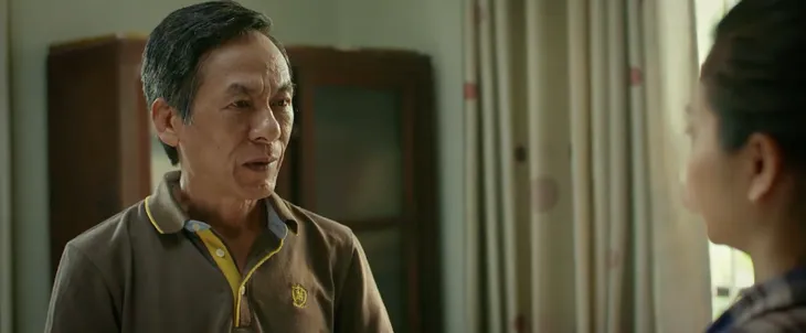 Gia đình mình vui bất thình lình - Tập 46: Công cay xè mắt ôm Phương lần cuối, nỗi khổ này ai hiểu thấu! - Ảnh 12. Gia đình mình vui bất thình lình - Tập 46: Công cay xè mắt ôm Phương lần cuối, nỗi khổ này ai hiểu thấu! - Ảnh 12.