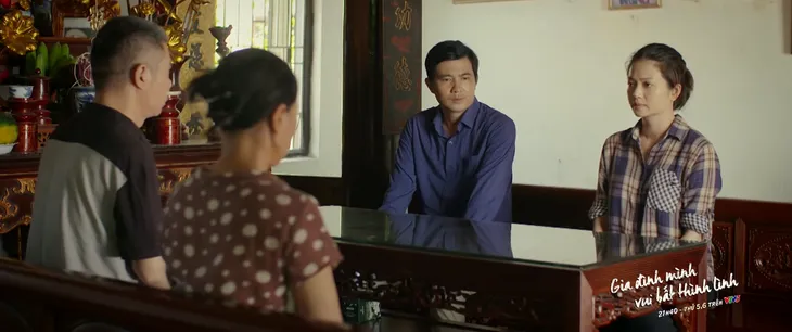 Gia đình mình vui bất thình lình - Tập 46: Bố Phương (NSND Công Lý) không ngừng mỉa mai Công - Ảnh 2. Gia đình mình vui bất thình lình - Tập 46: Bố Phương (NSND Công Lý) không ngừng mỉa mai Công - Ảnh 2.