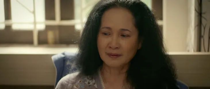 Gia đình mình vui bất thình lình - Tập 46: Công cay xè mắt ôm Phương lần cuối, nỗi khổ này ai hiểu thấu! - Ảnh 27. Gia đình mình vui bất thình lình - Tập 46: Công cay xè mắt ôm Phương lần cuối, nỗi khổ này ai hiểu thấu! - Ảnh 27.