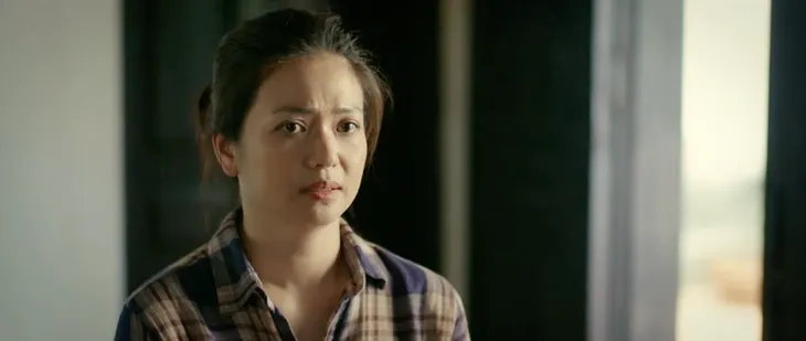 Gia đình mình vui bất thình lình - Tập 46: Công cay xè mắt ôm Phương lần cuối, nỗi khổ này ai hiểu thấu! - Ảnh 33. Gia đình mình vui bất thình lình - Tập 46: Công cay xè mắt ôm Phương lần cuối, nỗi khổ này ai hiểu thấu! - Ảnh 33.