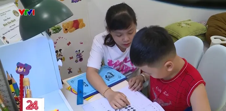 Rèn chữ, rèn nếp cho con bước vào lớp 1 - Ảnh 1. Rèn chữ, rèn nếp cho con bước vào lớp 1 - Ảnh 1.