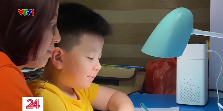 Rèn chữ, rèn nếp cho con bước vào lớp 1 - Ảnh 2. Rèn chữ, rèn nếp cho con bước vào lớp 1 - Ảnh 2.