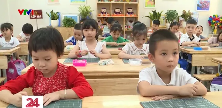 Rèn chữ, rèn nếp cho con bước vào lớp 1 - Ảnh 3. Rèn chữ, rèn nếp cho con bước vào lớp 1 - Ảnh 3.