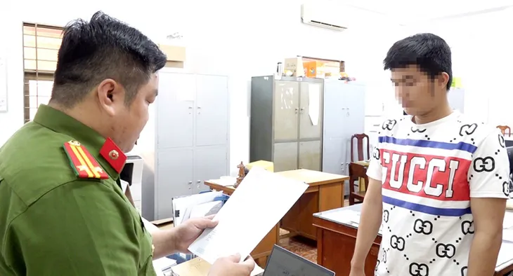 An Giang: Khởi tố, bắt tạm giam nhóm thanh niên giết người và gây rối trật tự công cộng - Ảnh 2. An Giang: Khởi tố, bắt tạm giam nhóm thanh niên giết người và gây rối trật tự công cộng - Ảnh 2.