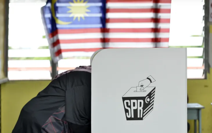 Cử tri Malaysia đi bỏ phiếu bầu cơ quan lập pháp tại 6 bang - Ảnh 2. Cử tri Malaysia đi bỏ phiếu bầu cơ quan lập pháp tại 6 bang - Ảnh 2.